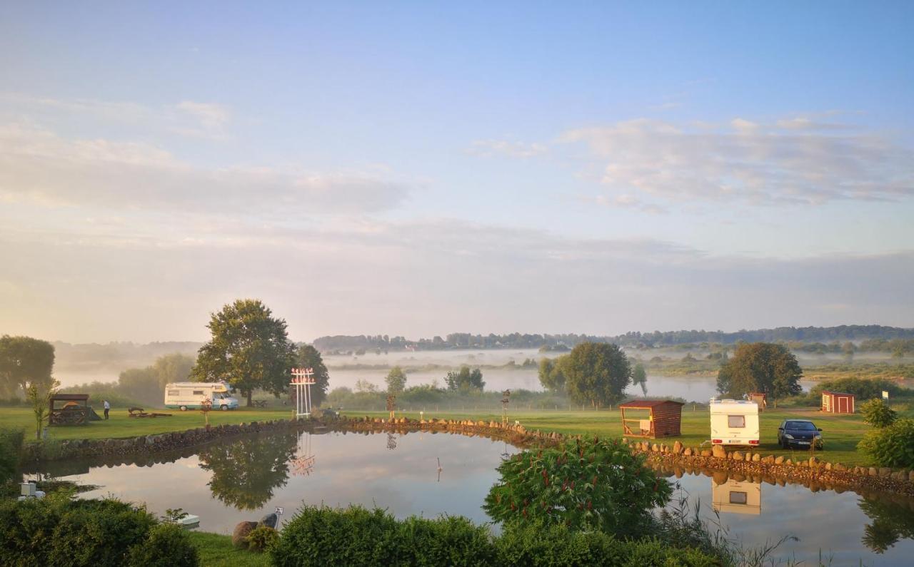 Camp Genys Hotel Jurbarkas Bagian luar foto