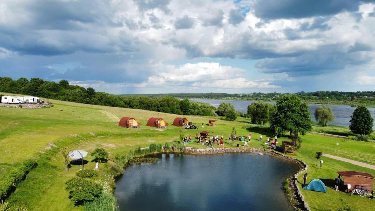 Camp Genys Hotel Jurbarkas Bagian luar foto